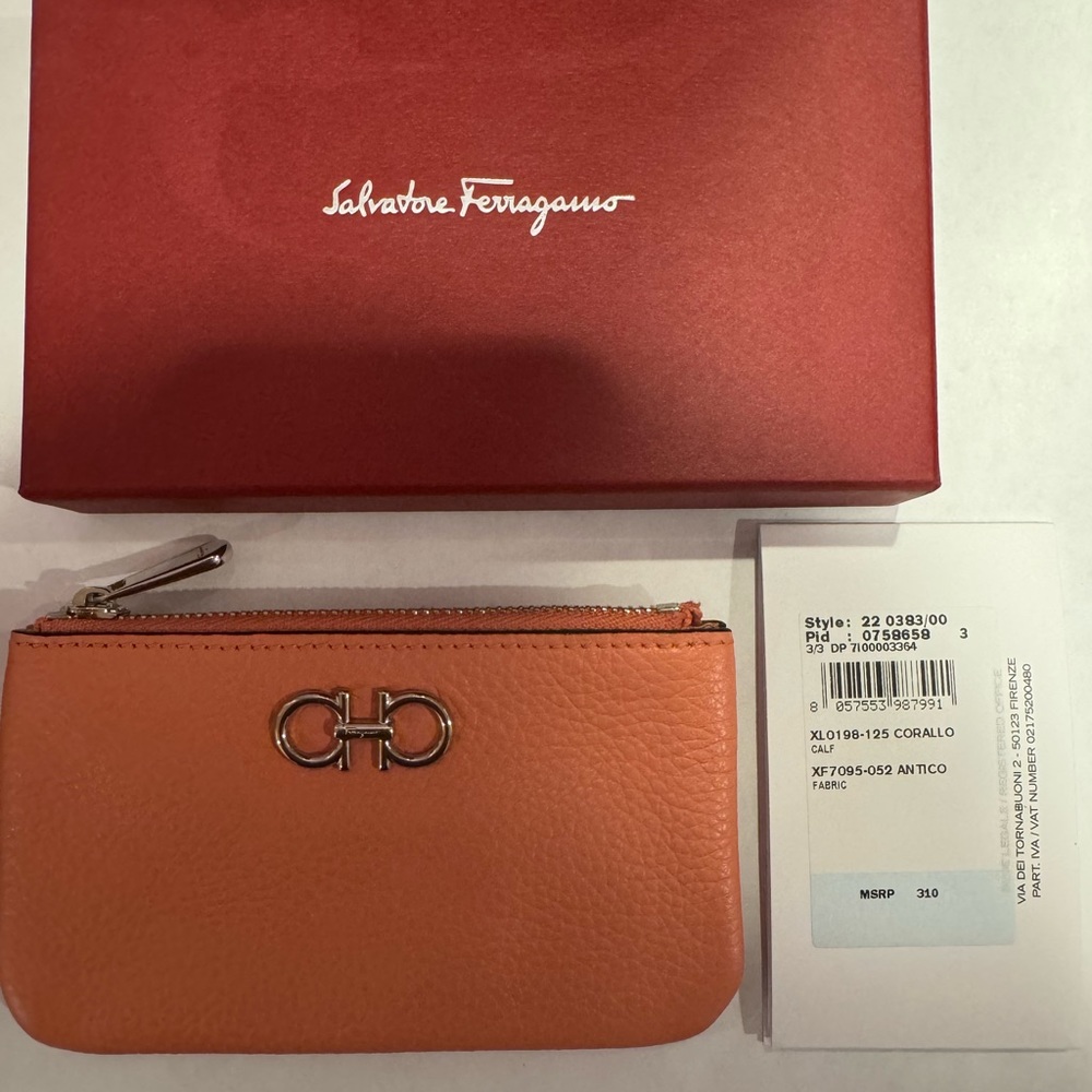 Authentic - Salvatore Ferragamo Gancini Key Holder